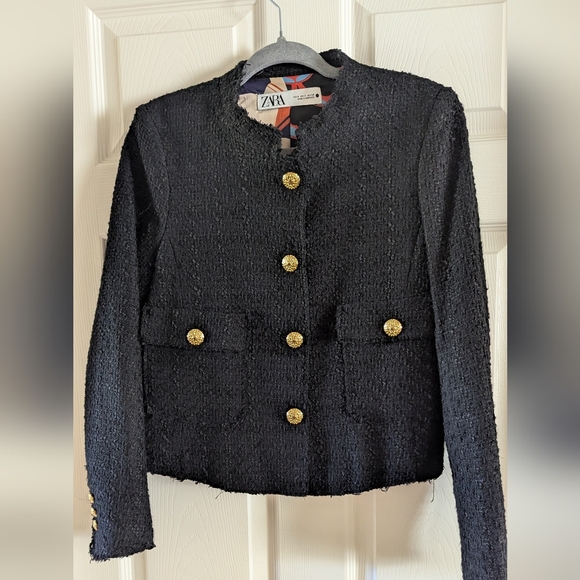 Zara Jackets & Blazers - Crop Boucle Blazer